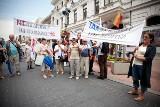 Pasażerowie podmiejskich linii tramwajowych protestowali przed Urzędem Miasta Łodzi (aktualizacja)