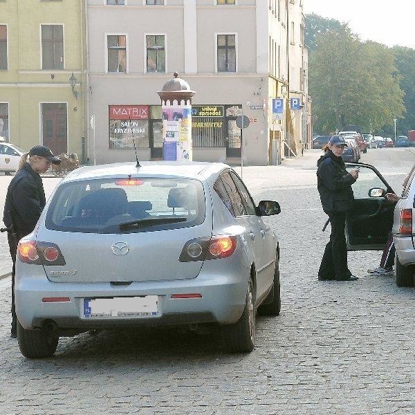 "W związku z niepokojącymi informacjami i znacznym ograniczeniu miejsc parkingowych w okolicach Rynku Nowomiejskiego, jako osoby żywo zainteresowane, pozwalamy sobie wyrazić zaniepokojenie tym faktem.ę + tak napisali handlowcy w liście do prezydenta miasta i MZD