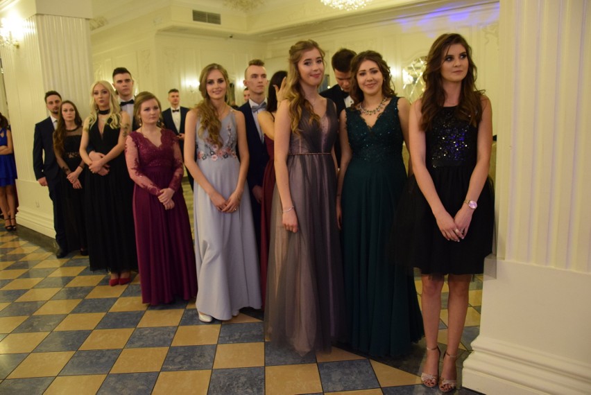 Studniówka 2019 Bal LO Mońki w Dworze Czarneckiego [ZDJĘCIA, WIDEO]