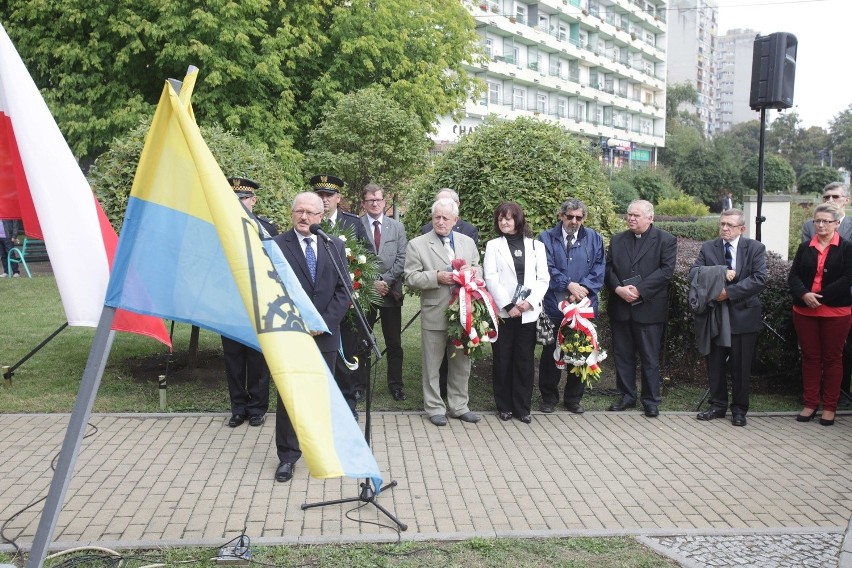 W Katowicach odsłonięto popiersie Henryka Mikołaja Góreckiego [ZDJĘCIA]