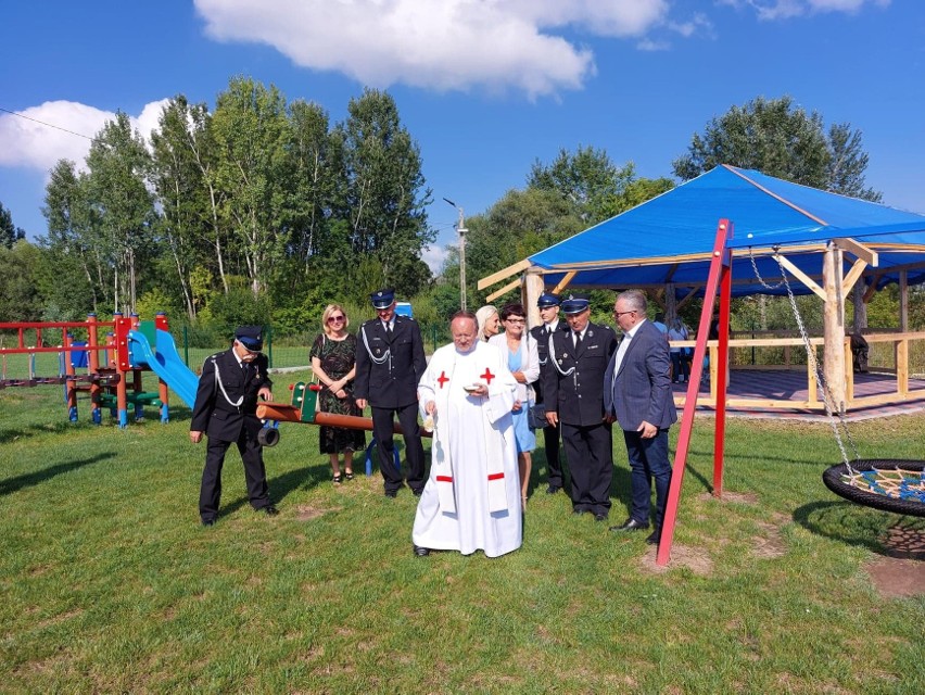 Udany Piknik Rodzinny na boisku w Drożejowicach. Podczas imprezy prowadzona była zbiórka na rzecz buskiego hospicjum. Zobaczcie zdjęcia