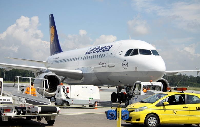 Strajk w Lufthansie: odwołano ponad 1300 lotów. Czy wystartują samoloty z lotniska w Pyrzowicach?