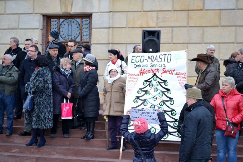 Dąbrowa Górnicza: ekologiczny protest przed Pałacem Kultury Zagłębia [WIDEO, ZDJĘCIA]