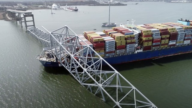 Naprawa mostu w Baltimore będzie długa i bardzo kosztowna. Czy branża żeglugowa wyciągnie z katastrofy odpowiednie wnioski?