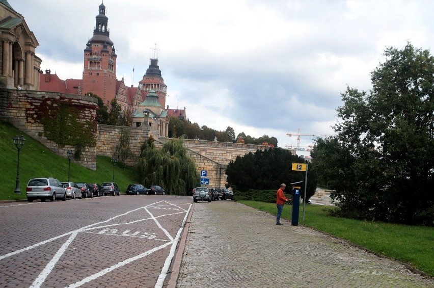 SPP w Szczecinie. Spór o płatne parkowanie u stóp szczecińskich Wałów Chrobrego 