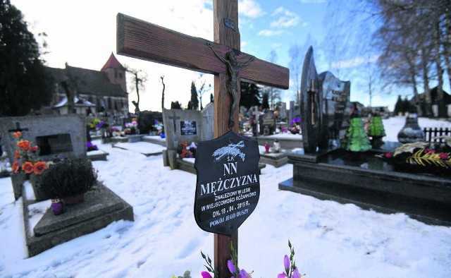 Cmentarz w Świerczynkach - tutaj pochowano mężczyznę, którego zwłoki znaleziono w lesie w Różankowie.