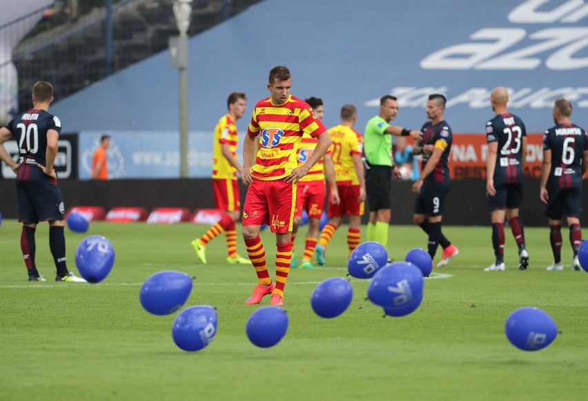 Balony na meczu Pogoni Szczecin z Jagiellonią Białystok.