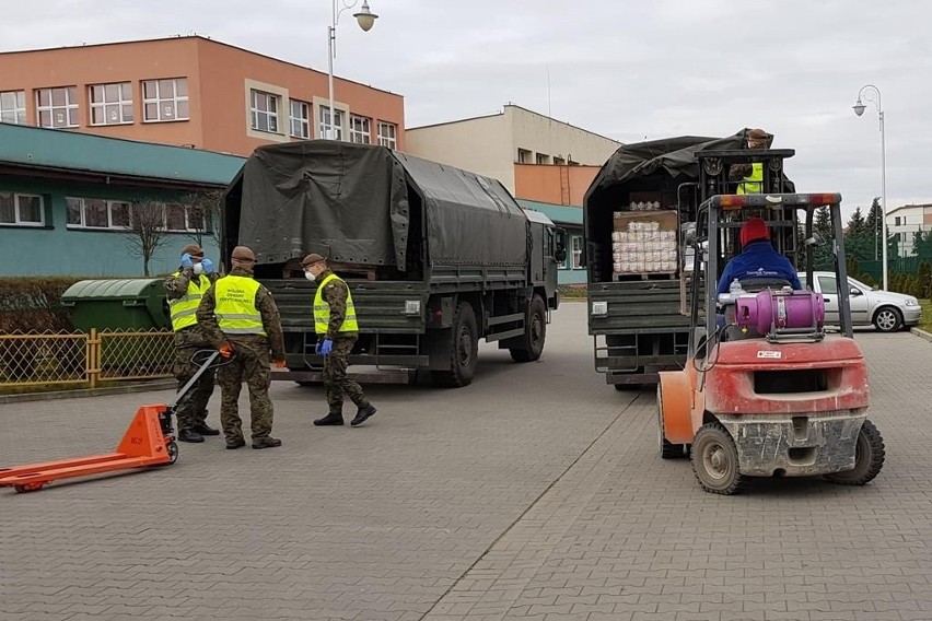 Koronawirus Ostrołęka. Kolejne 9 ton żywności trafiło do Ostrołęki 