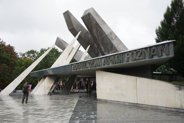 Wielkopolskie obchody 82. rocznicy wybuchu II wojny światowej odbędą się pod pomnikiem Armii "Poznań"