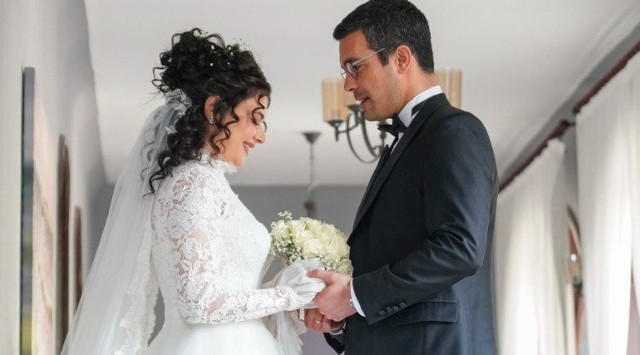Ślub Narin i Kemala już niebawem! Tak będą się bawić Tarhunowie z "Przysięgi".fot. kadr z serialu, materiały prasowe Kanal 7