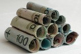Ile zarabiali Polacy w październiku 2018 roku? GUS: przeciętne godzinowe wynagrodzenie wyniosło 27,79 zł