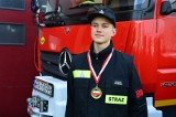 Młody bohater z Leopoldowa w strażackim mundurze. Uratował nieprzytomnego człowieka