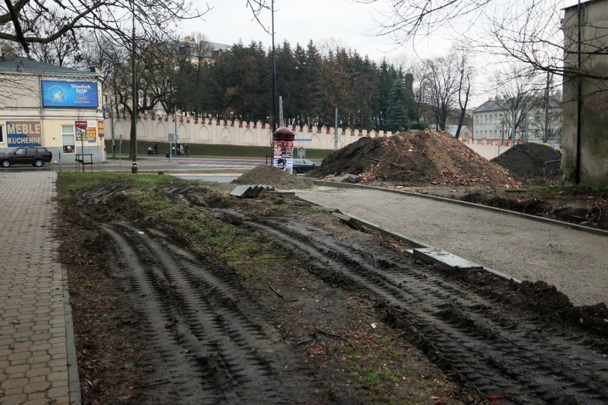 Droga dla rowerów połączy ul. Zamojską z Wesołą. Rozpoczęła się budowa. Zobacz zdjęcia