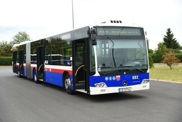 W kwietniu 2020 roku podpisano porozumienie między Bydgoszczą a gminą Dąbrowa Chełmińska w sprawie funkcjonowania sezonowej, międzygminnej linii autobusowej do Ostromecka. Od marca 2024 roku będzie to linia całoroczna