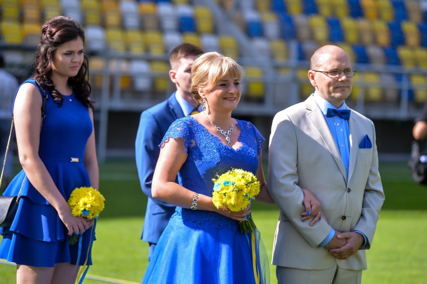 Ślub dwojga kibiców na Stadionie Miejskim w Gdyni [ZDJĘCIA]