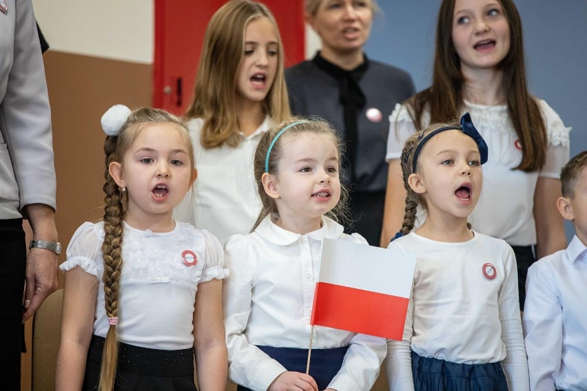 "Szkoła do hymnu" w Tykocinie.