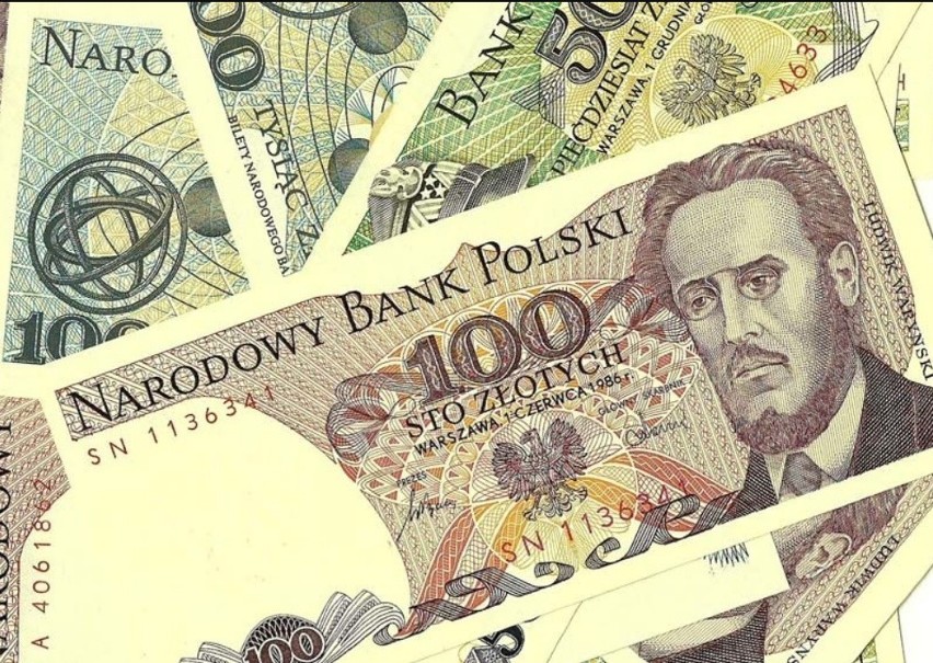 Banknot o nominale 100 zł z 1986 roku....