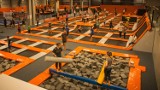 Katowice: Nocne skakanie w parku trampolin JumpCity [ZDJĘCIA]