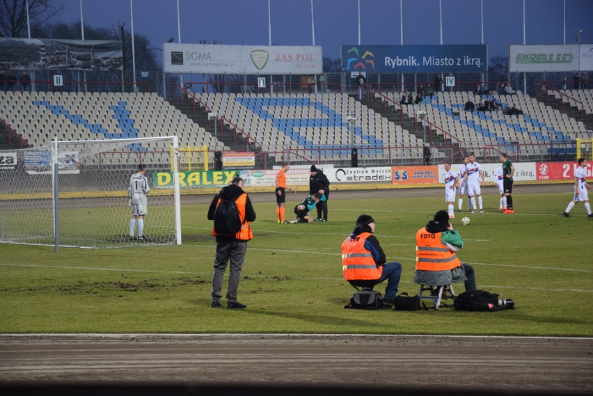 Drużyna Raków Częstochowa pokonała ROW 1964 Rybnik 2:1