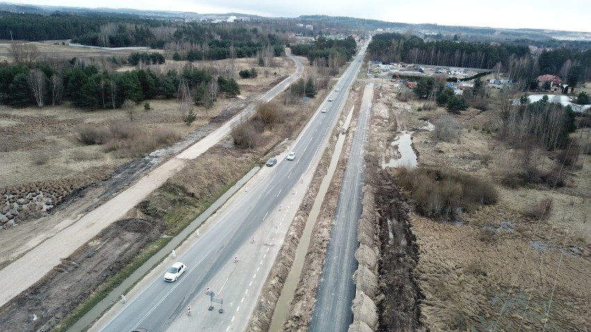 Po zimowej przerwie drogowcy wracają na budowę obwodnicy Morawicy. Zobaczcie co się dzieje [ZDJĘCIA]