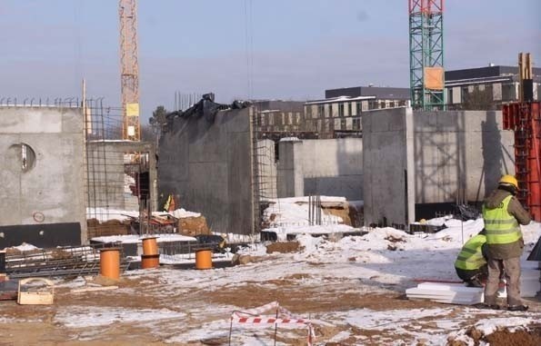 Tak wygkął plac budowy miejskigo stadionu w zimę