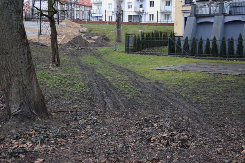 Tak wyglądają okolice budowanych właśnie schodów.