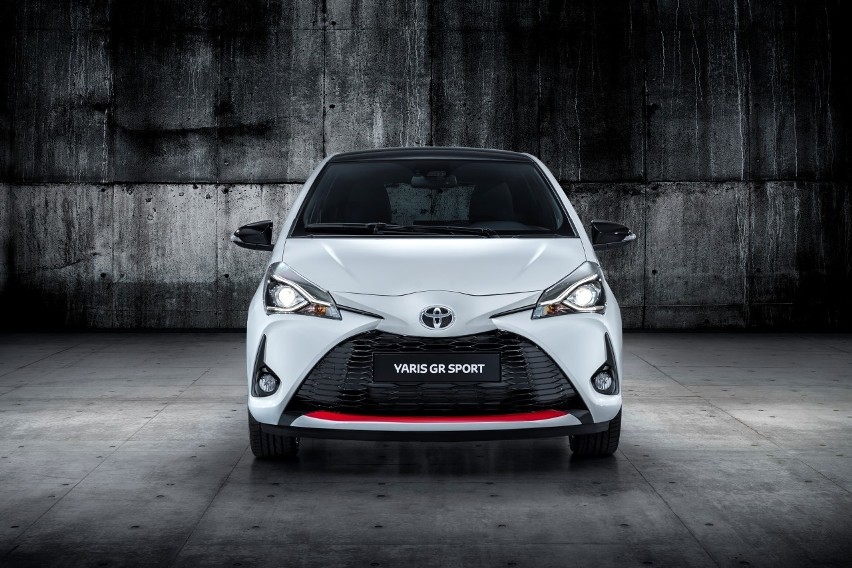 Toyota Yaris GR Sport...