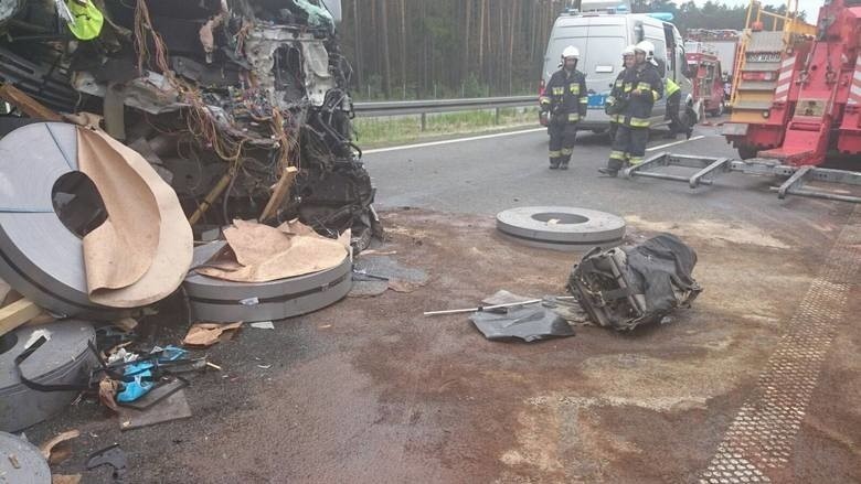 Karabmol na A4. Zderzyło się 6 ciężarówek, 13.06.2016