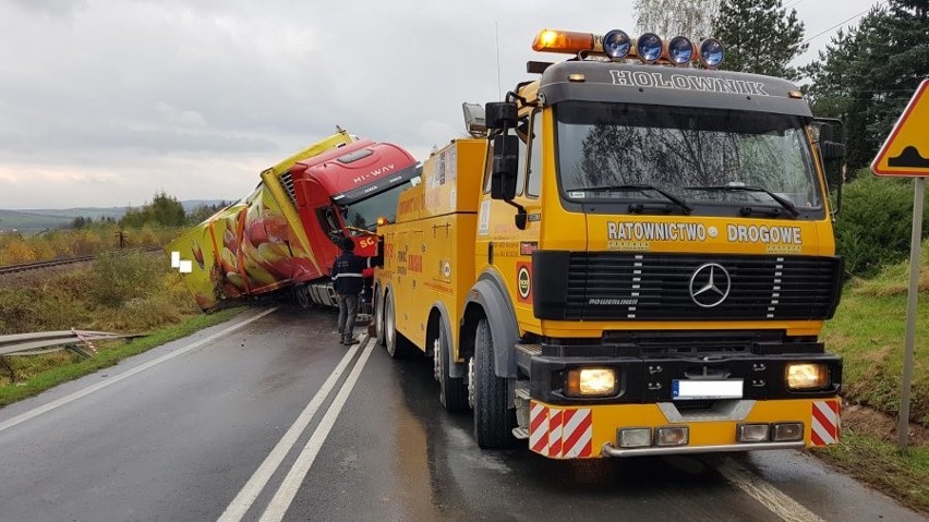 W środę przed godz. 22, kierujący iveco wraz z naczepą,...