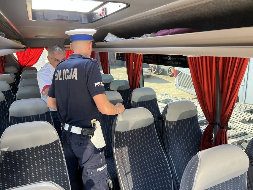 Wzmożone kontrole autobusów na terenie całego powiatu augustowskiego