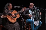 Folklor, muzyka etniczna i tradycyjne romskie brzmienia na nowej scenie Teatru KTO