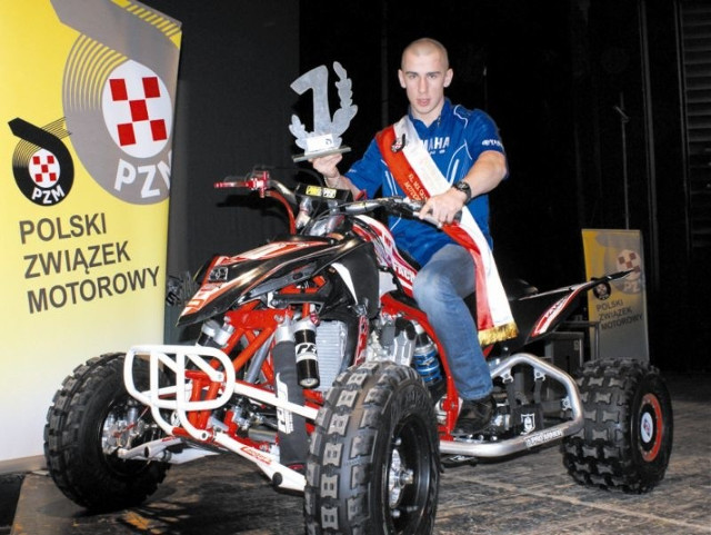 Motocross: Patryk Kucharewicz z nagrodą mistrza