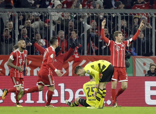 Piłkarze Bayernu myślami byli chyba już przy wigilijnym stole.