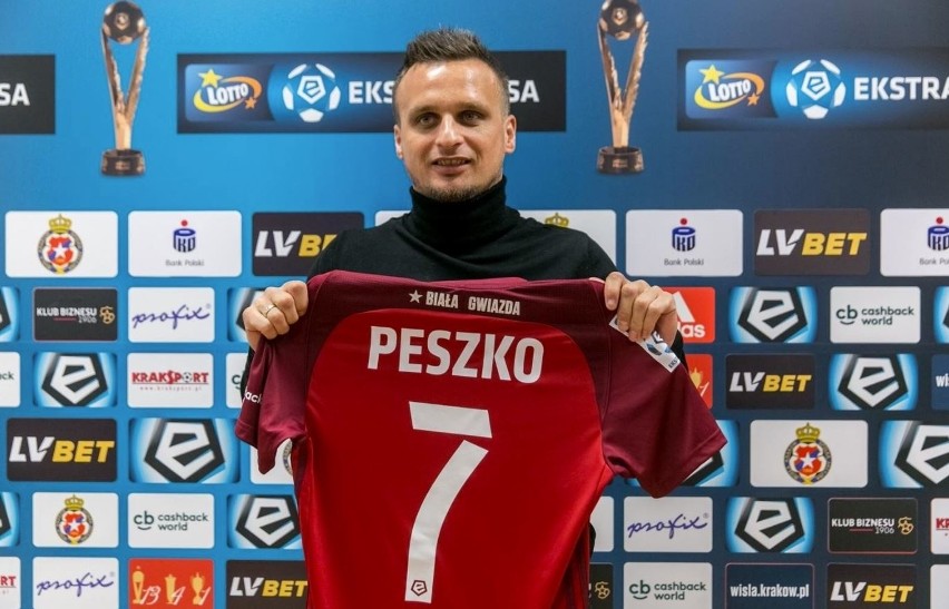 Warto przypomnieć, że Peszko choć nigdy nie grał w Widzewie,...