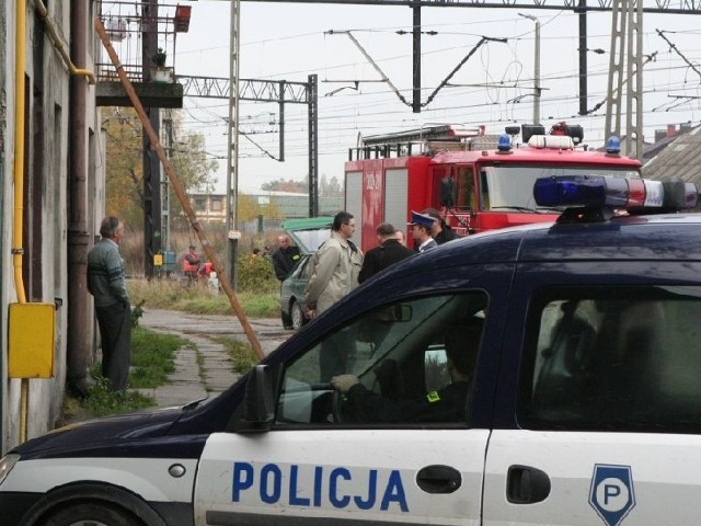 Pod koniec października 2007 roku do jednej z największych tragedii, do jakich przyczynił się czad, doszło w Kielcach. 32-latka była na nocnej zmianie w pracy, a jej dwaj 10-letni synowie, bliźniacy, spali w mieszkaniu ogrzewanym piecykiem "kozą&#8221;. Rankiem, gdy kobieta zatelefonowała, by obudzić chłopców, nie odebrali. 32-latka szybko wróciła do domu. Malców zastała w łóżkach. Obaj byli martwi. Strażackie czujniki wykazały w mieszkaniu tlenek węgla.