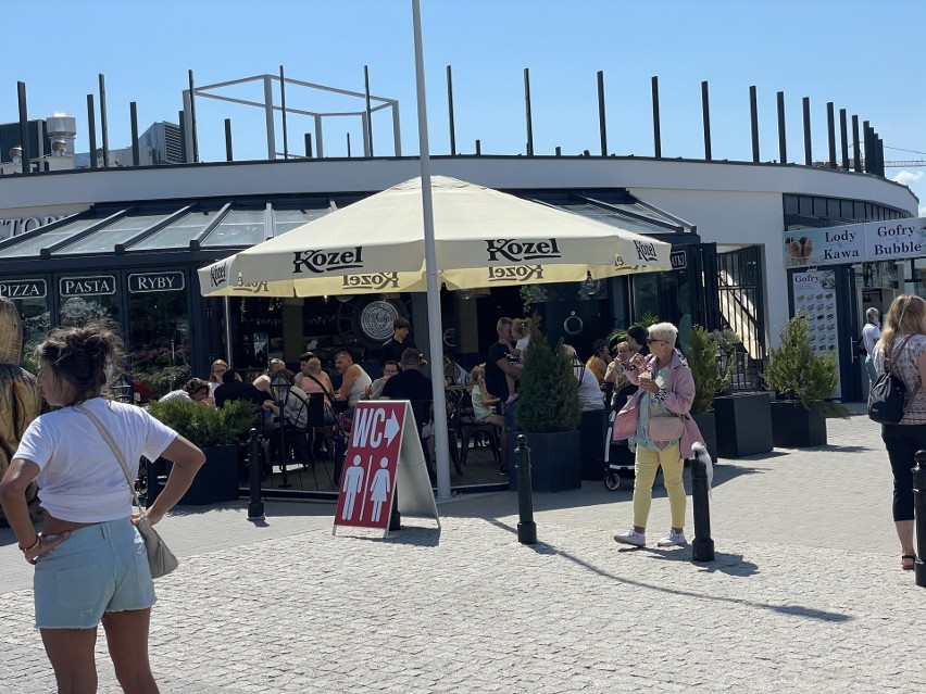 Międzyzdroje tętnią życiem na plaży i w mieście 31.07.2022