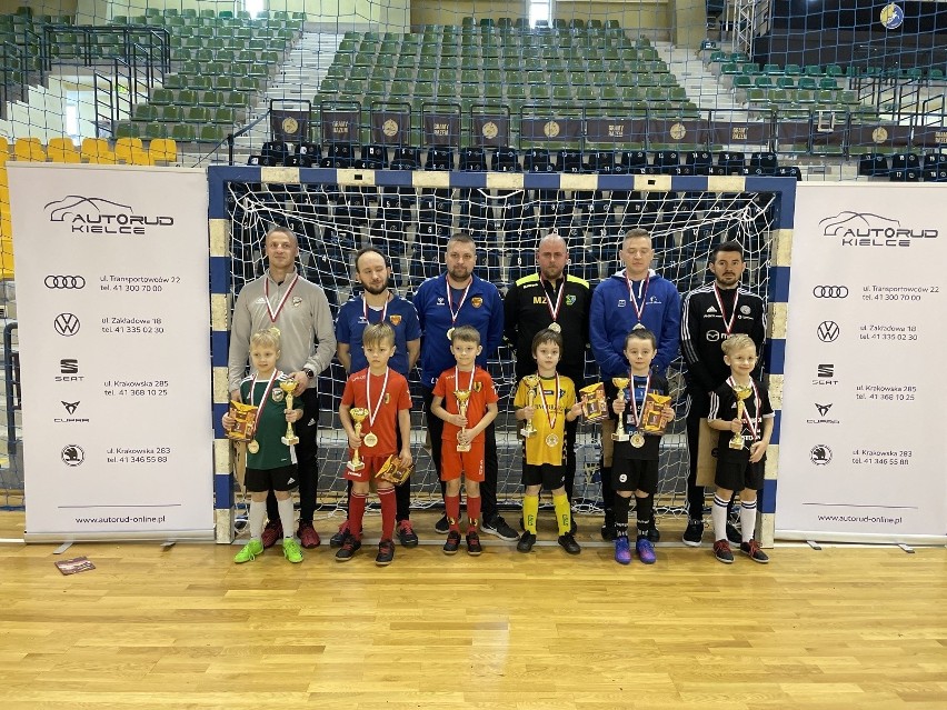 KKP Korona zorganizował dwa ciekawe turnieje Autorud Cup i Lewiatan Cup w Hali Legionów w Kielcach. Zobaczcie zdjęcia z turnieju