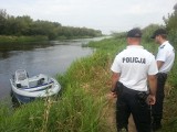 W Narwi tonął ostrołęczanin. W ostatniej chwili uratowali go policjanci