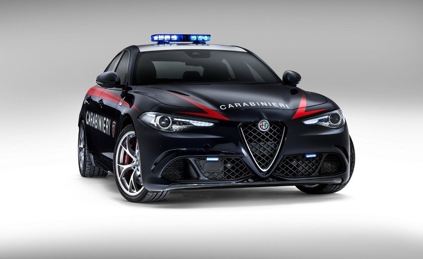 Alfa Romeo Giulia QV...