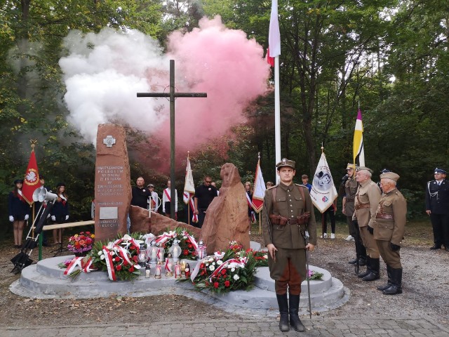 W niedzielę, 17 września w Szewcach w gminie Nowiny odbyły się uroczystości przypominające o bitwie z 1944 roku.