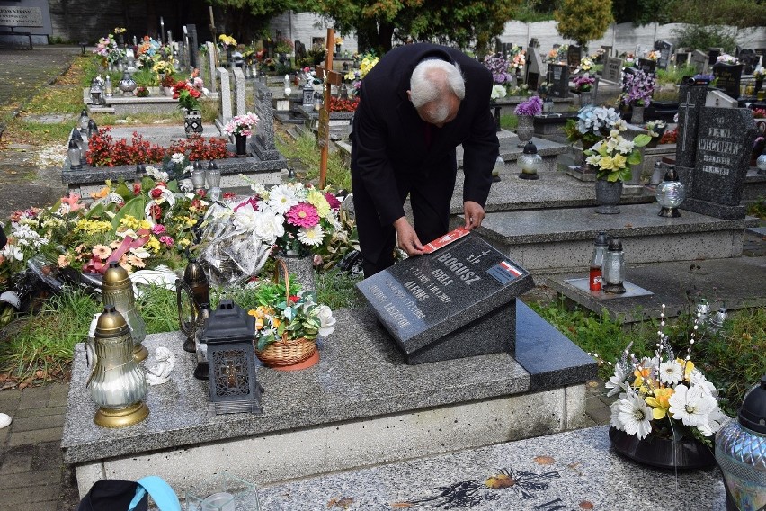 IPN podsumowuje akcję oznaczania grobów powstańców śląskich znakiem pamięci „Tobie Polsko” w 2022