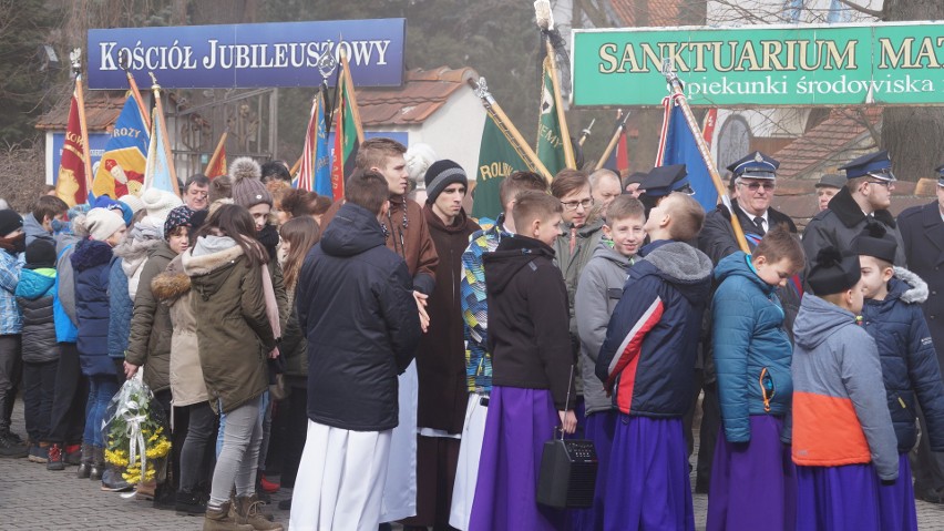 Mikołów: Tłumy na pogrzebie pożegnały sołtysa Bujakowa