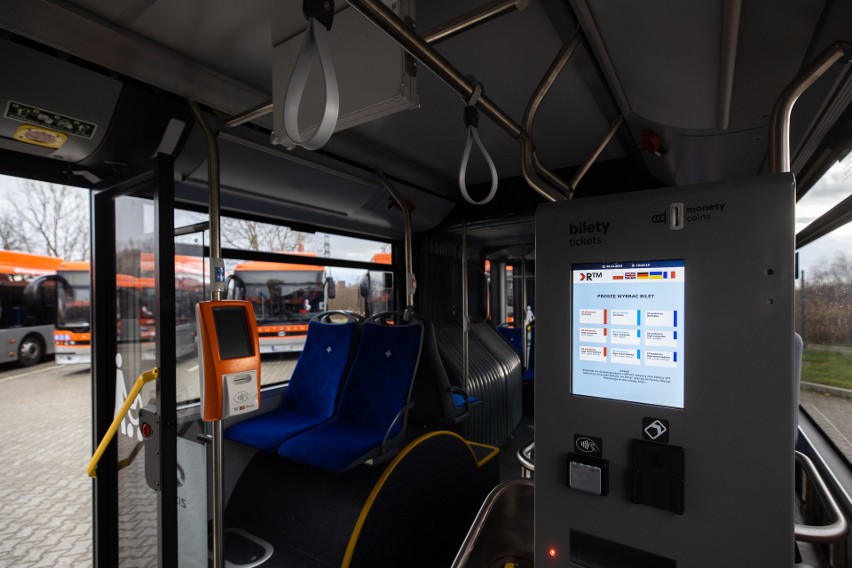 Ratusz chwali się nowymi autobusami MPK. Mieszkańcy chcą tańszych biletów
