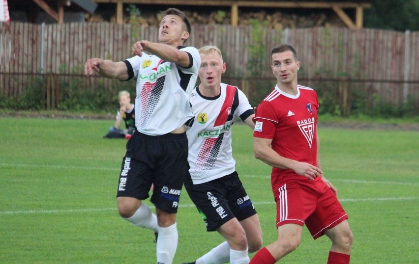 (WIDEO, ZDJĘCIA) 3 liga. Broń Radom zremisowała z Huraganem w Morągu