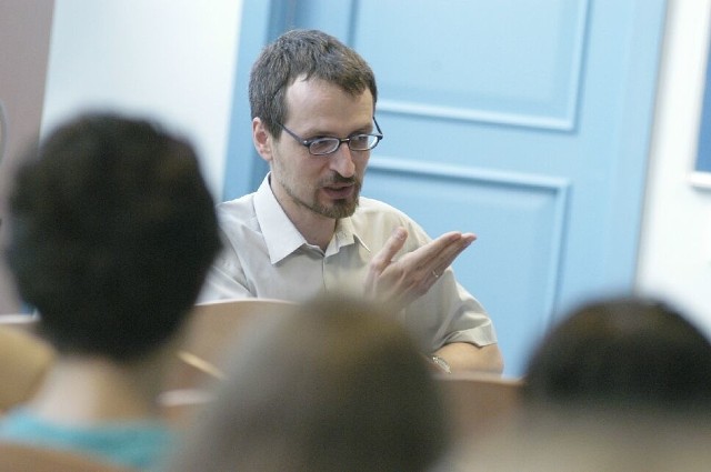 Grzegorz Niziołek odpowiadał na pytania studentów.