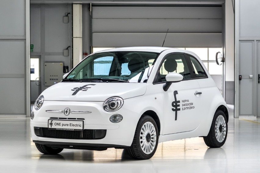 Elektryczny samochód Fiat 500 z bielskiej Fabryki Samochodów Elektrycznych podbije świat? ZDJĘCIA