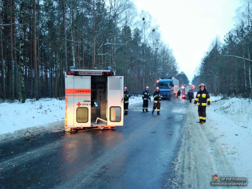 Wypadek "ambulansu" w Klinie. Za kierownicą obywatel Kirgistanu [ZDJĘCIA]