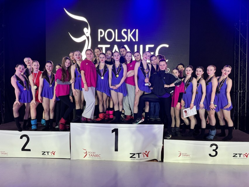 Taniec sportowy. Tancerki UKS Victoria Maestria Łódź w kadrze Polski na mistrzostwa Europy w Szwecji