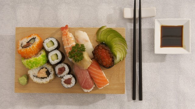 Międzynarodowy Dzień Sushi obchodzony jest 18 czerwca. Jak przygotować sushi w domu? Zobaczcie przepisy!