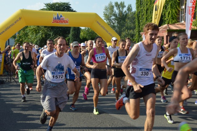 26. Bieg Solidarności we Wrocławiu - ZDJĘCIA. O godz. 16.00 wystartowali uczestnicy biegu głównego na dystansie nieco ponad 5 km. WIELKA GALERIA ZDJĘĆ UCZESTNIKÓW BIEGU SOLIDARNOŚCI 2016